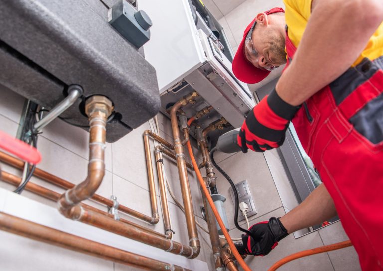Reparación de averías de gas en comunidades de vecinos: responsabilidades, pasos y normativa